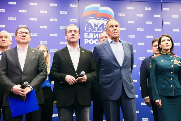 Kremlin party wins tighter gov’t control